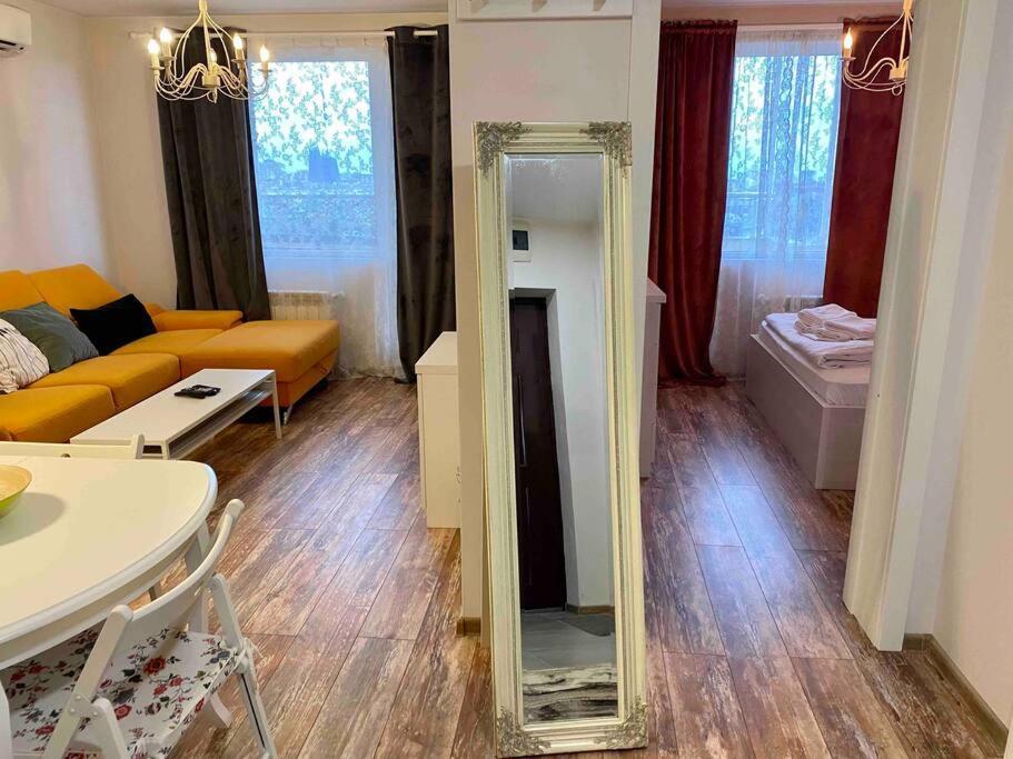 Stylish Magenta Apartment - Terrace & Free Parking Sofia Luaran gambar